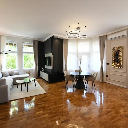 Apartament Palace Vajdinger *