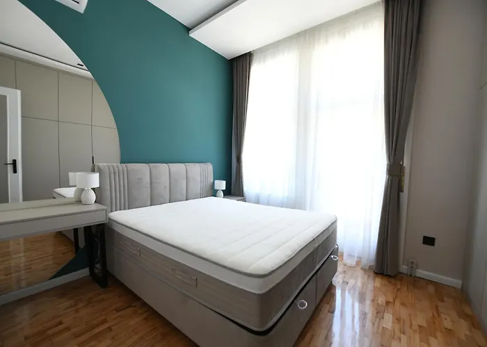 Palace Vajdinger شقة سومبور