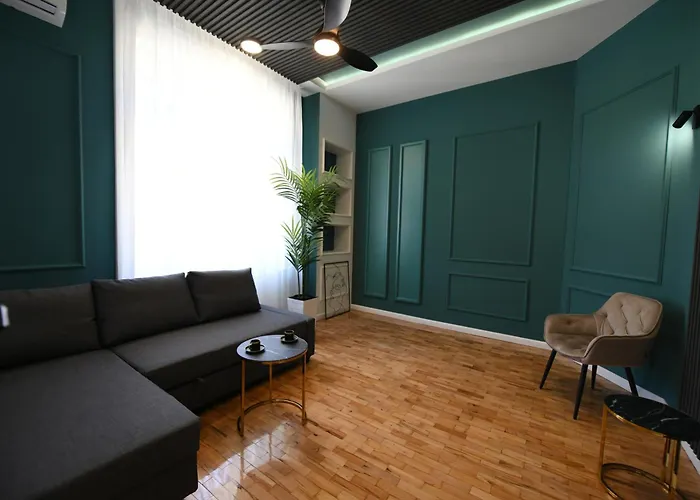 Palace Vajdinger شقة سومبور