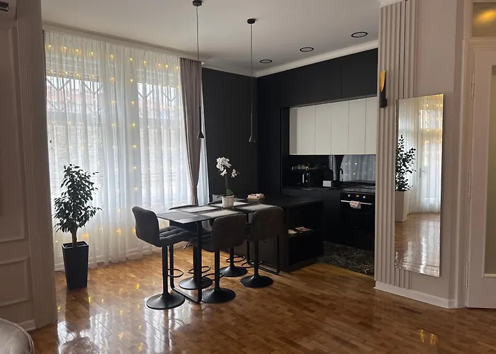 شقة Palace Vajdinger